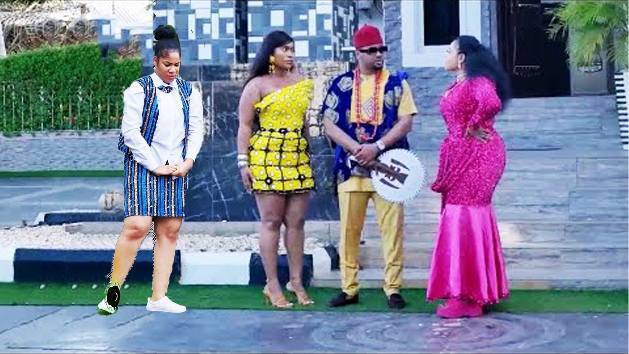 Twin Princesses Fights For The Love of The Crown Prince But He Chose The Poor Maid To Be His Bride