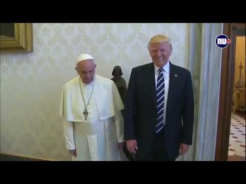 Video: Paus Franciscus Ontvangt Een Kinderbrief Tegen Donald Trump