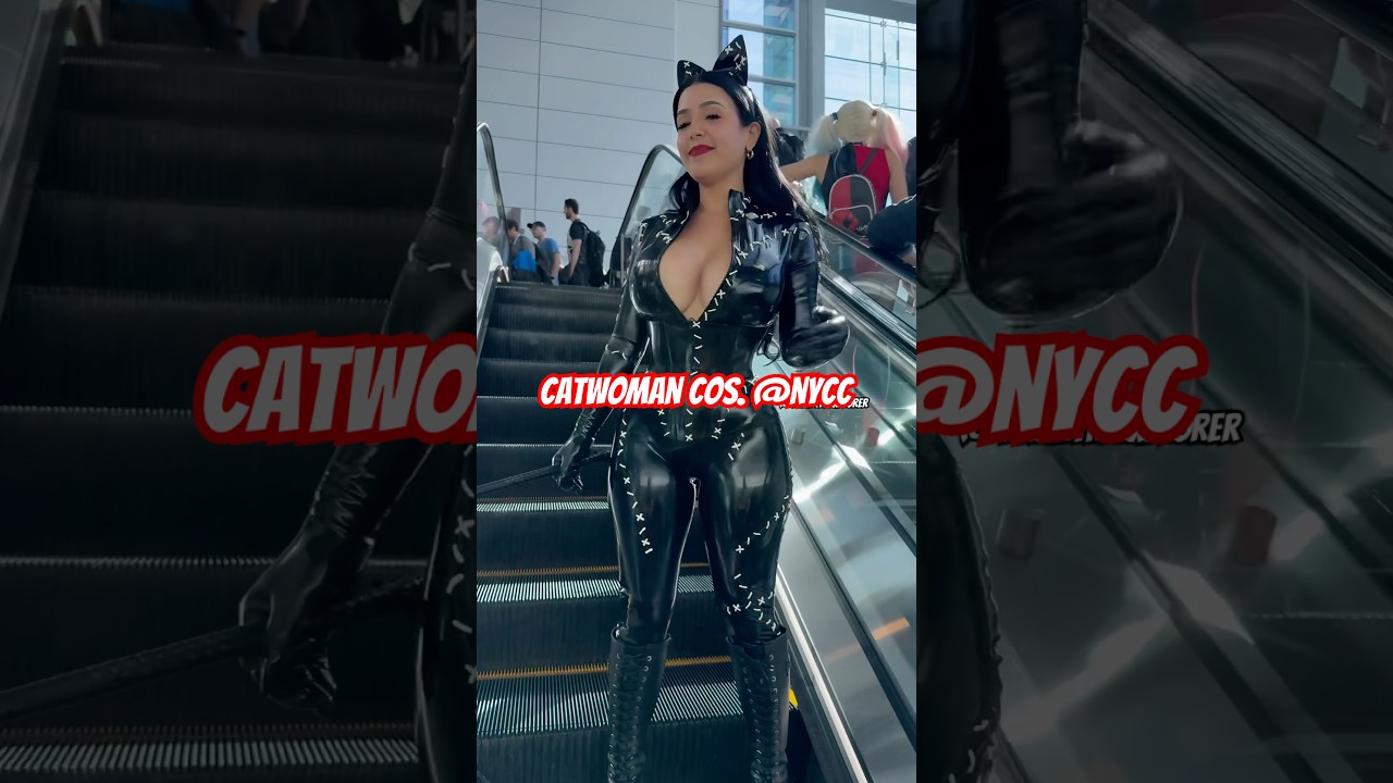 Wore my Catwoman cos. For day one at NYCC! #nycc  #cosplaygirl #foryou #catwoman