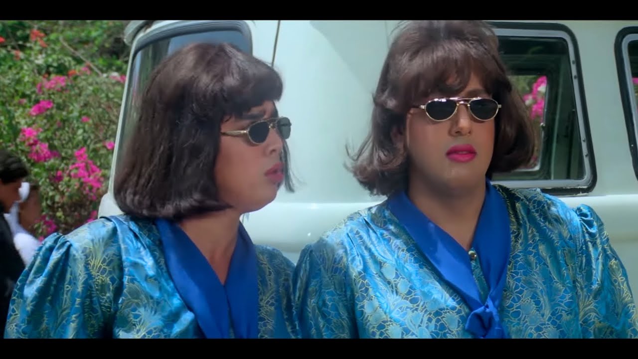 बड़ी मुश्किल से इन कपड़ो में घुसा हूँ कही कोई पहचान न ले हमे - Govinda Comedy Coolie No 1 Climax Scene