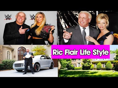 Video: Ric Flair Netto waarde: Wiki, Getrouwd, Familie, Bruiloft, Salaris, Broers en zussen