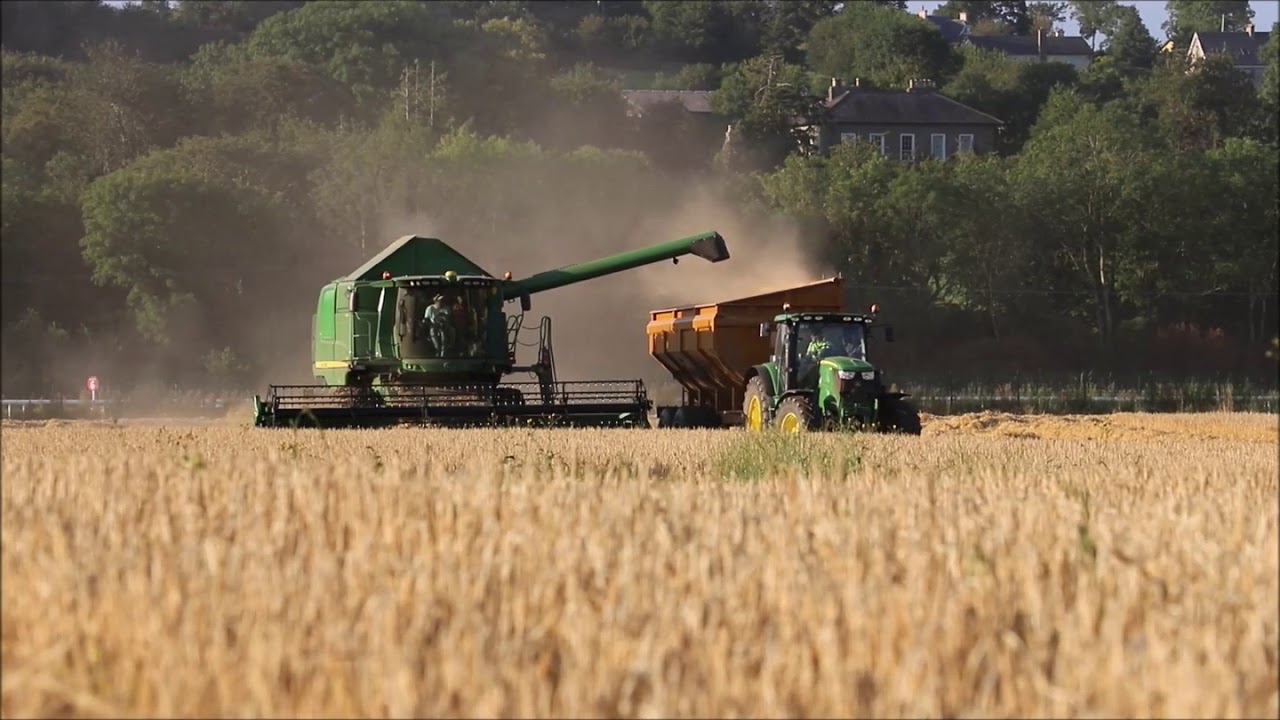 John Deere 2066 and T660 Combines