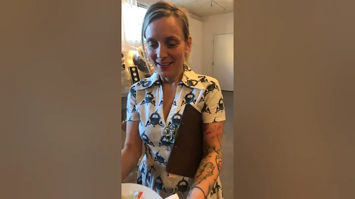 Sara Hanson Live In the Gallery 2: Time Capsules, ...
