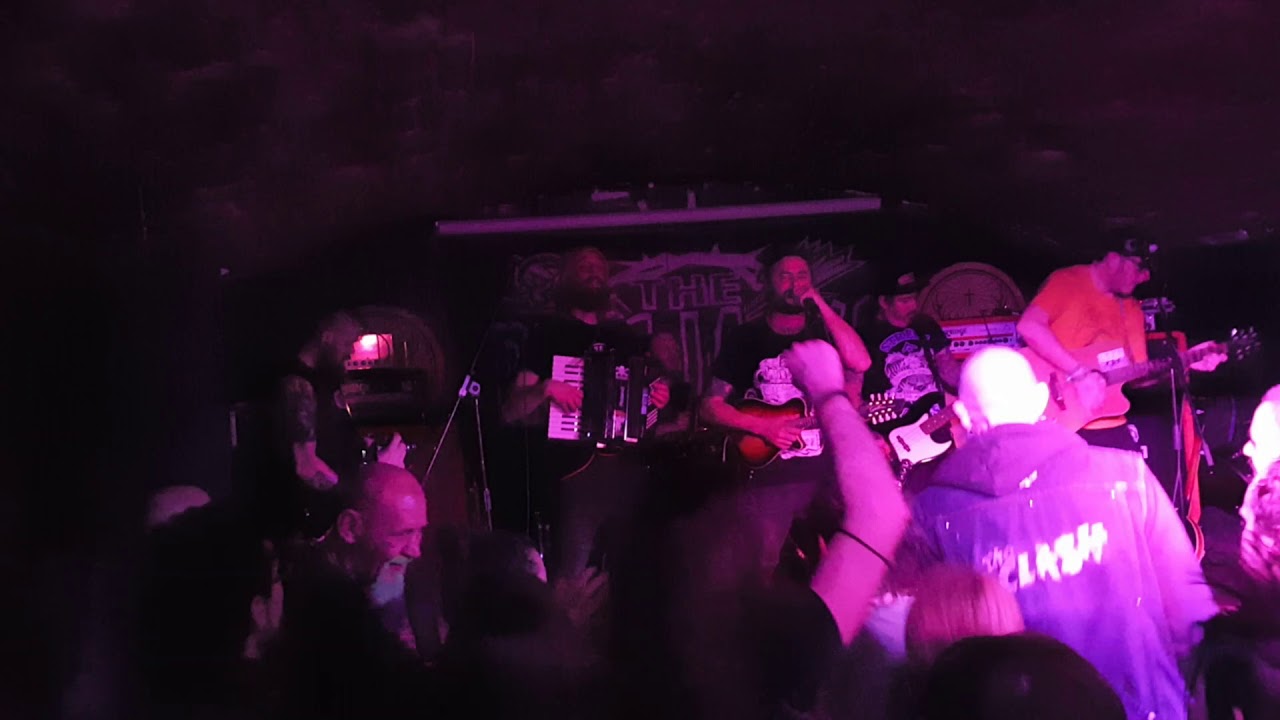 Matildas scoundrels, bow to the powers