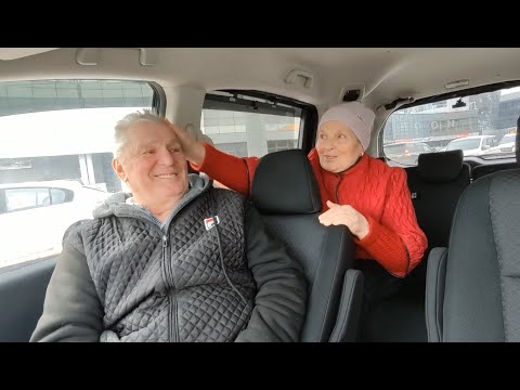 Купили очередной правый руль Honda Freed Hybrid в Москве в наличии! Счастливая супружеская пара!