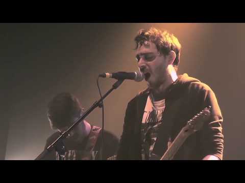 BAD WAVES LABEL TREMP 2019