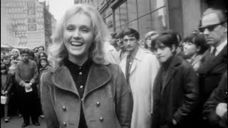 Video thumbnail of "Helena Vondráčková - Kvítek mandragory (Is This The Way To Amarillo) (1972)"