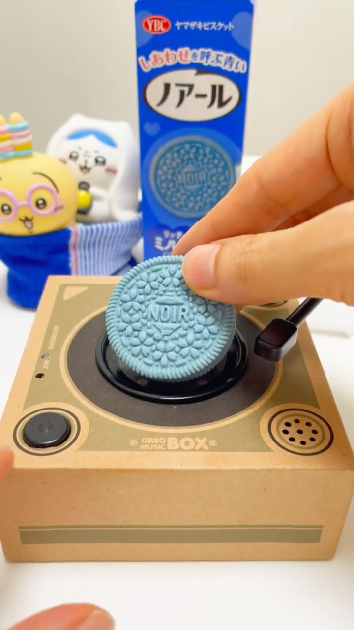 Japanese Oreo blue version with Oreo Music Box #shorts - YouTube