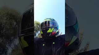 Bailando en moto