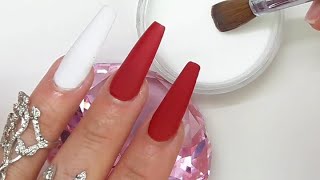 Uñas acrílicas rojas que enamoran para San Valentín con un toque de  marmoleado - thptnganamst.edu.vn