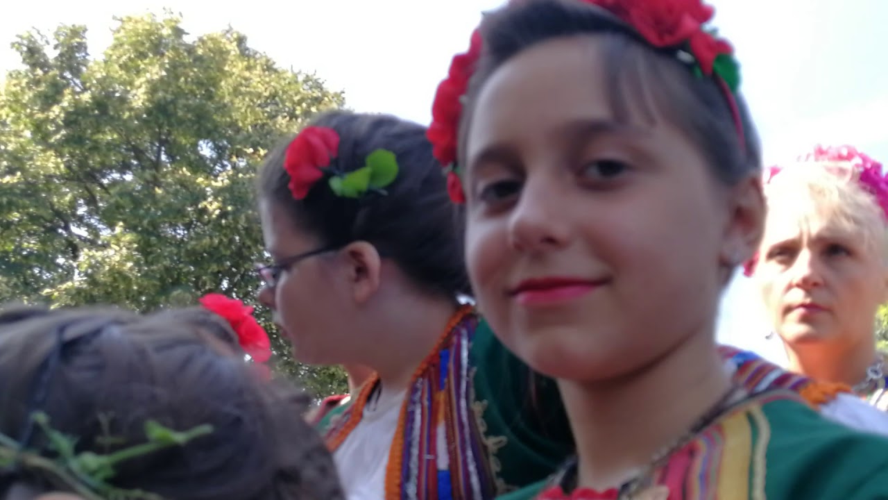 Наричания и тайни при замесване на хляб.