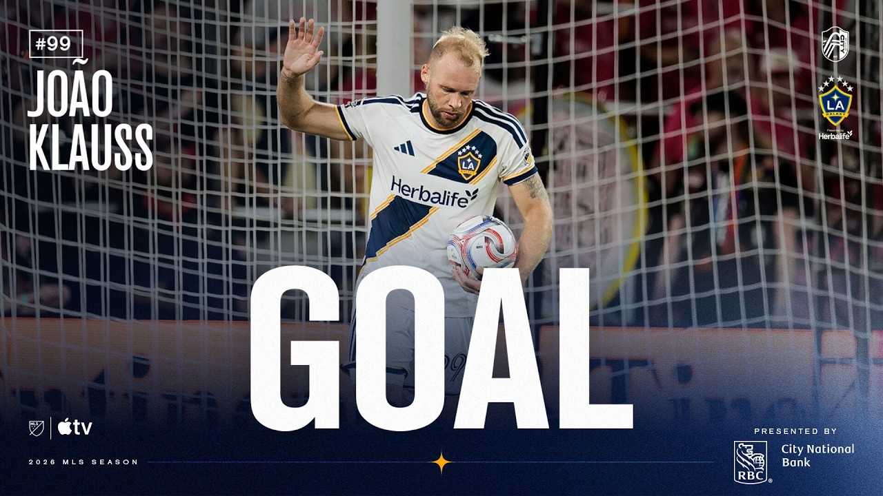 GOAL: João Klauss heads home the Marco Reus cross