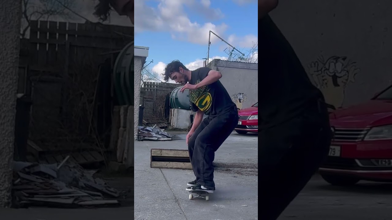 Jamie Griffin does a back foot front foot impossible??