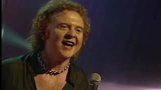 Simply Red - Something Got Me Started (Live at The Lyceum Theatre London 1998) Resimi