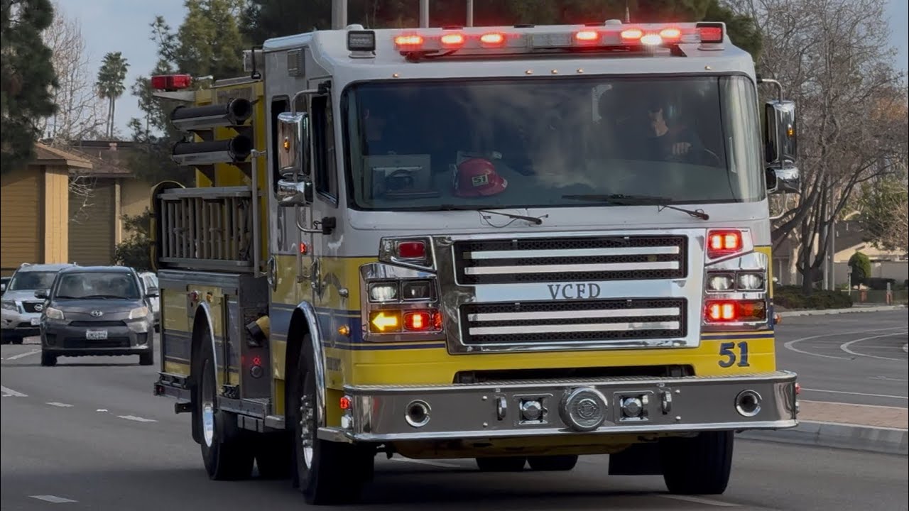 Ventura County Fire Department Engine 51 ( E51 ) Responding Code 3 to a ...