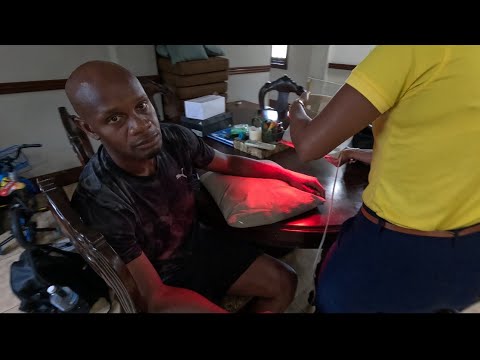 He got hurt we had to call the doctor!! hope it’s not serious.🧐