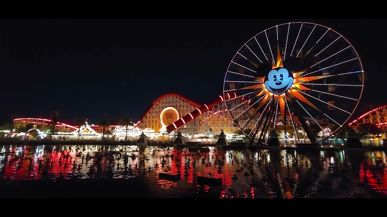 California Adventure at night 🌙 