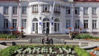 Karlovy Vary (Карловы Вары)(For perfect holiday in Karlovy Vary it has to find best place for staying and think about the plan in advance. Revelation Suites helps you out. Because holidays in ..., 2016-10-17T15:31:59.000Z)