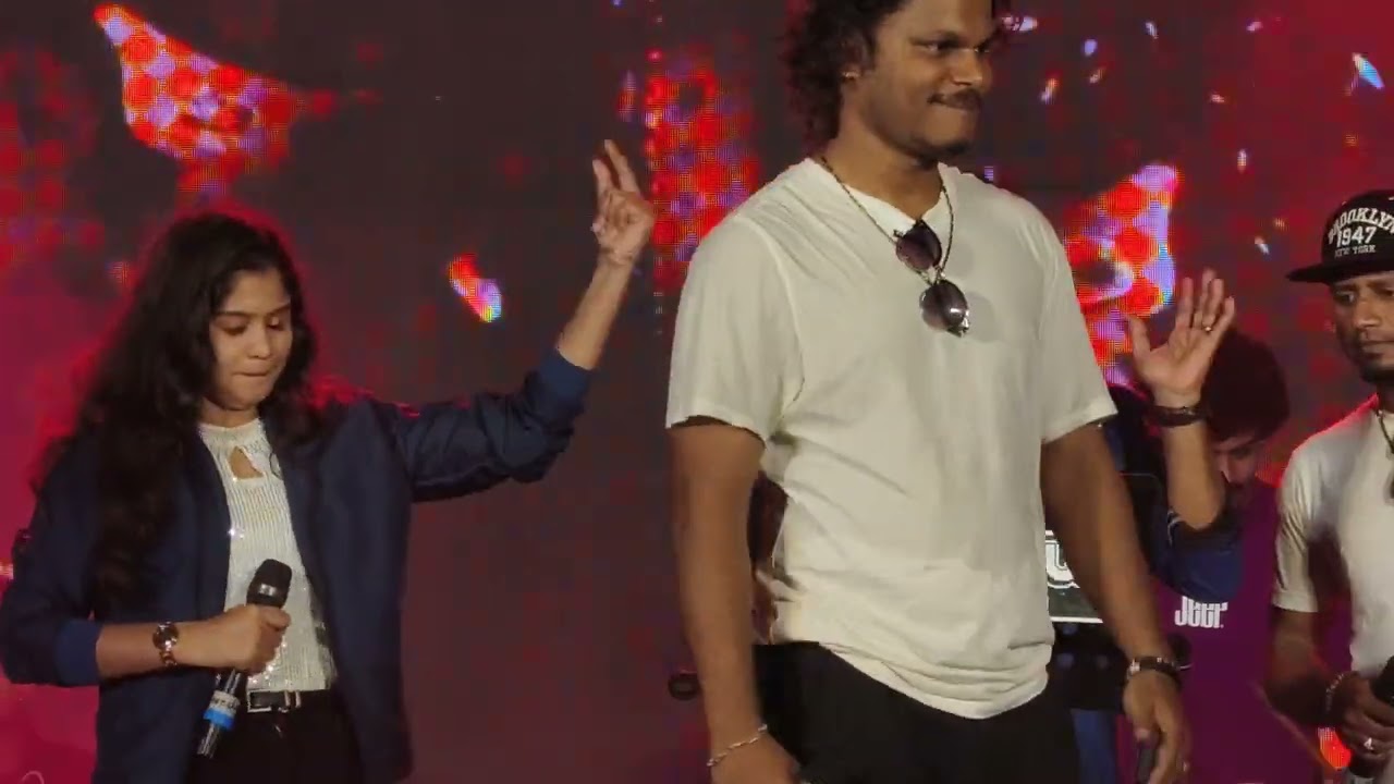 Muppathi mukkodi song 