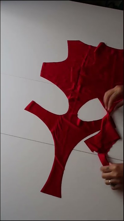 DIY one piece swimwear #sewing #diysewingtips #diysewingfashion #diyswimsuit #sewingpatterns