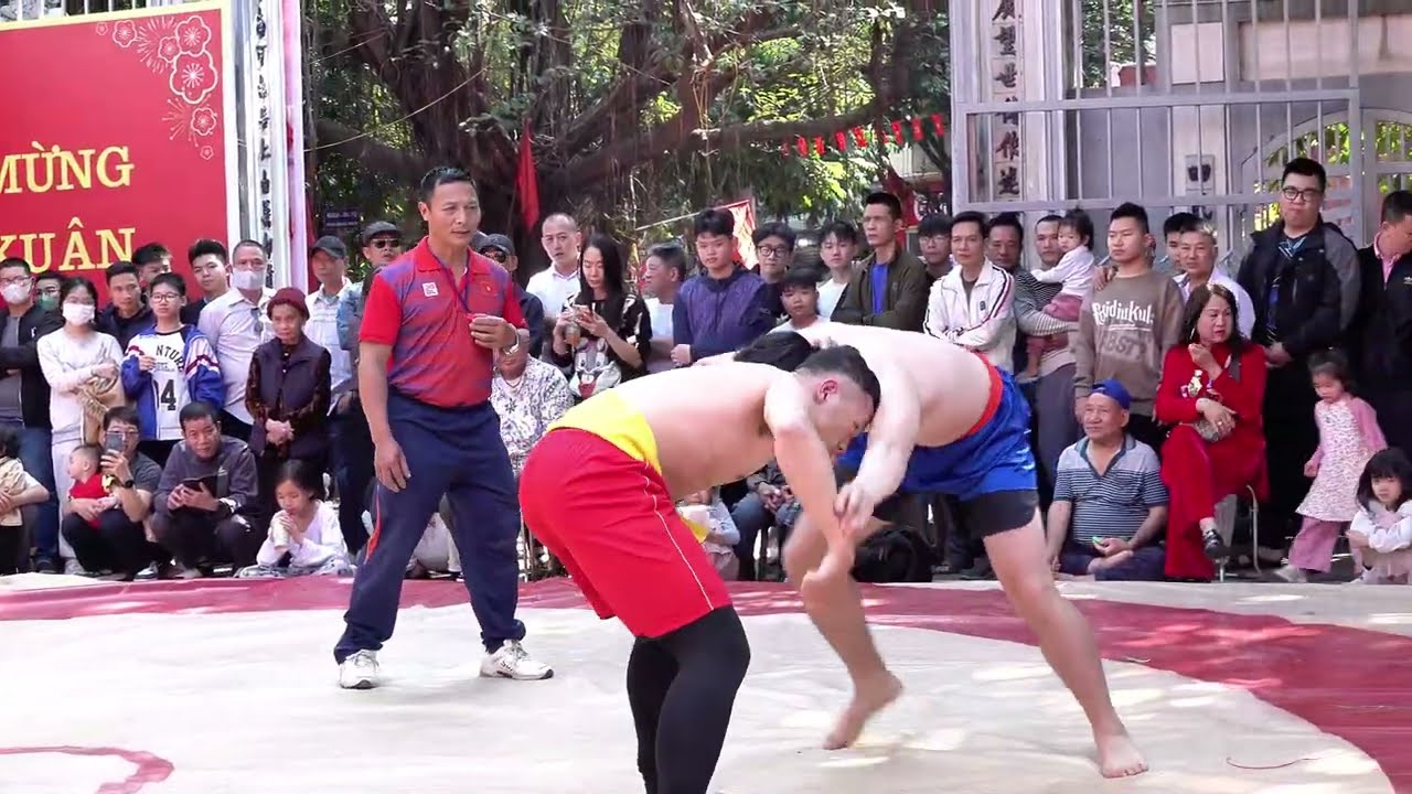 VẬT TRUYÊN THỐNG LÀNG MAI ĐỘNG XUÂN BÍNH NGỌ .NGÀY 4 TẾT TRANH GIẢI 3