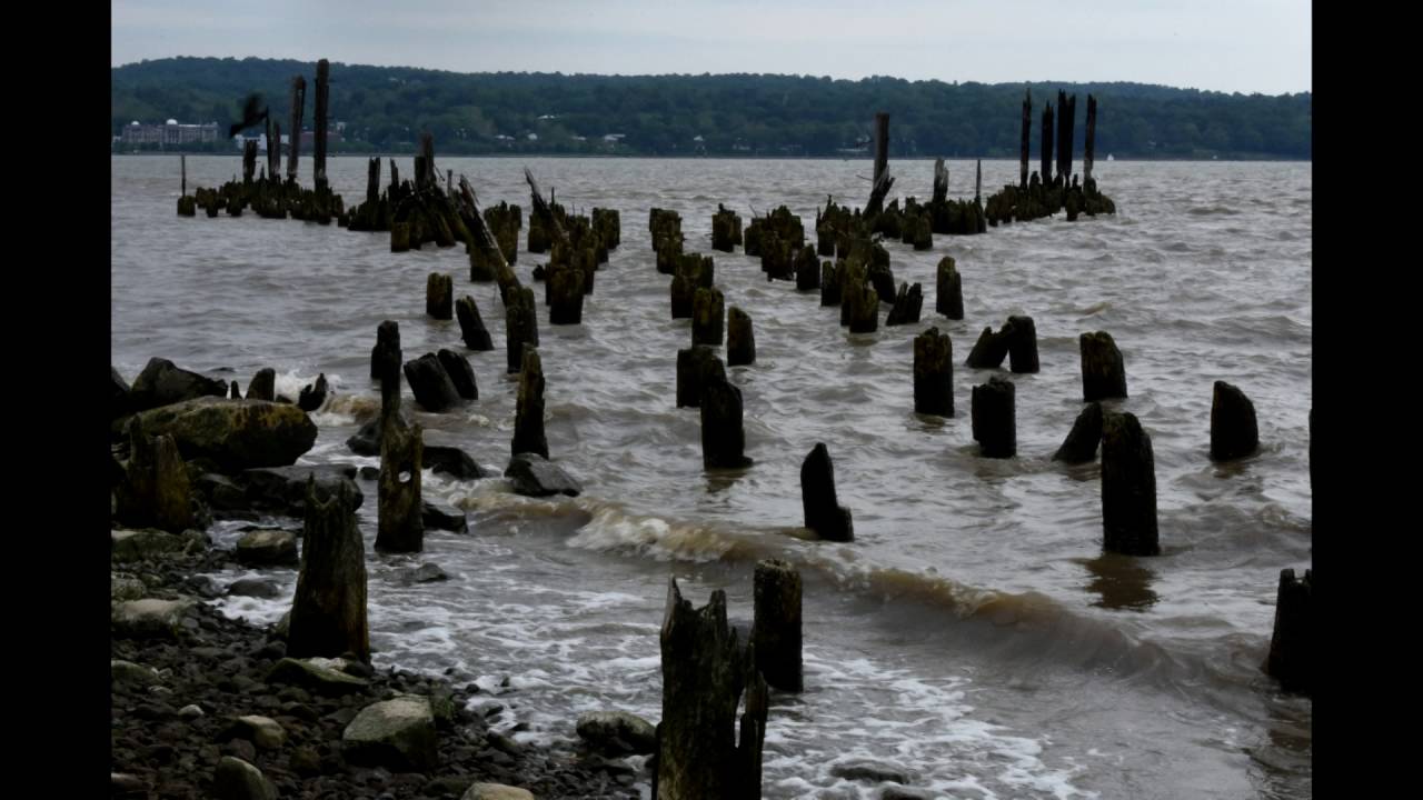 Hudson River Tide Piermont, NY - YouTube