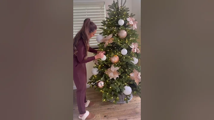 decorate my christmas tree 2022 ✨ rose gold, white & brown 🎄 #decoratewithme #christmastree