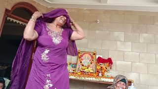 He Man Durge Aavegi Donon Hath Bajao Tali.