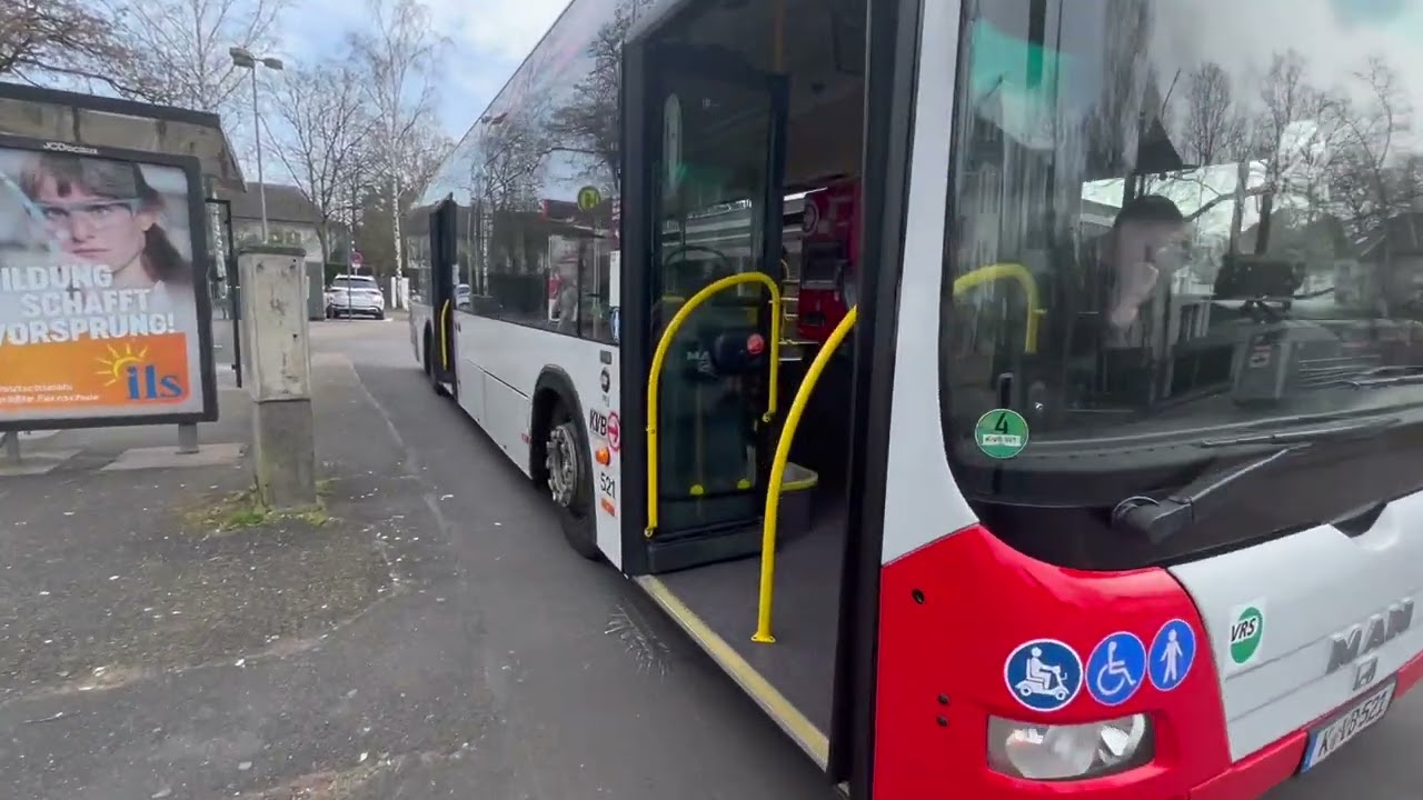Rundgang im KVB-Bus der Linie 106 in Köln-Marienburg