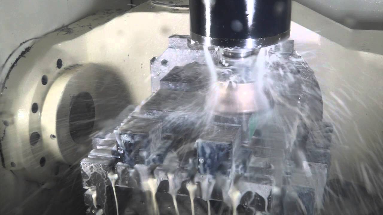 Mazak supply VARIAXIS i600 to McConnell - YouTube