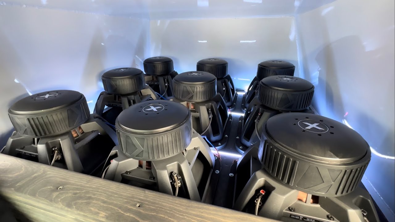 Kicker SoloX L7X 15 Subwoofers On 3 Gately Audio 5700s - YouTube