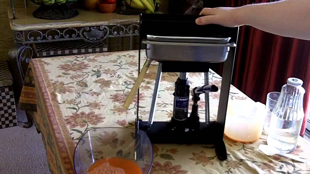 Making Gerson Therapy AppleCarrot Juice Part 2 YouTube