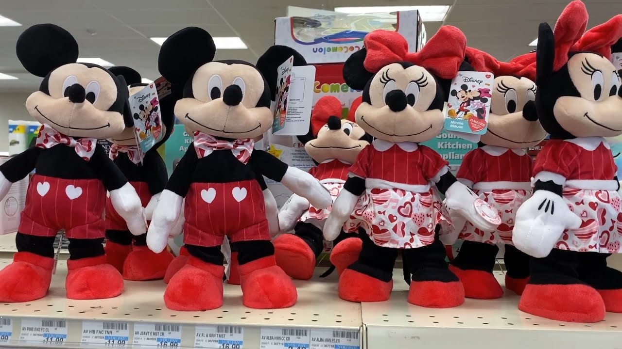 CVS Valentine's Day Animatronics 2023 - YouTube