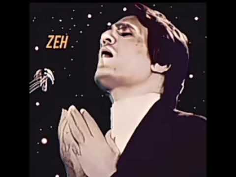 عبد الحليم حافظ جلست و الخوف بعينيها قارئة الفنجان 