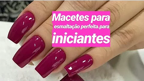 Como pintar a unha da mão direita sozinha?