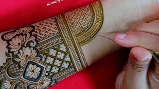 Full hand bridal mehndi design // Latest gorgeous henna design // Unique floral mehndi art // Henna