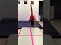 Does she even have a back 😱😱