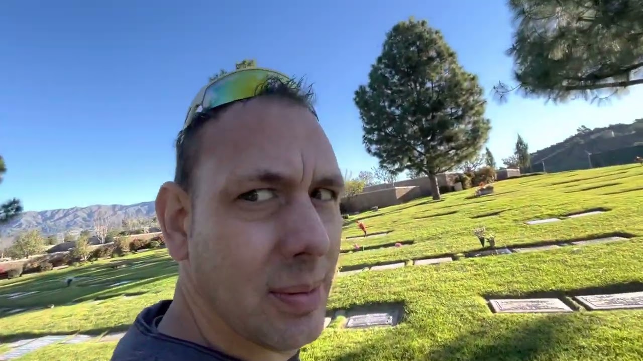 Bob Saget Grave and The Parents Gravesite 2-7-2022