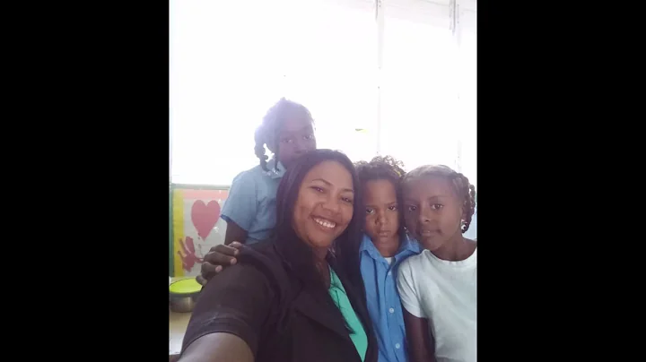 KIRSY DE LA CRUZ.  ACTIVIDADES CON LOS ESTUDIANTES .