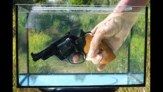 ВЫСТРЕЛ ИЗ ПИСТОЛЕТА ПОД ВОДОЙ - ЭТО ПРОСТО НУЖНО ВИДЕТЬ !!! ВЫСТРЕЛ ИЗ ПИСТОЛЕТА ПОД ВОДОЙ - ЭТО ПРОСТО НУЖНО ВИДЕТЬ !!!