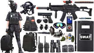 Open box combat weapon toy set, M416, AK47, tactical helmet, bomb dagger, police gun