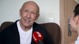 Petr Nárožný poprvé v životě ve videoklipu: Prozradil recept na šťastné manželství