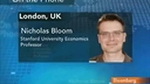 Stanford's Bloom Sees `Strong Recovery' in U.S. Stocks: Video