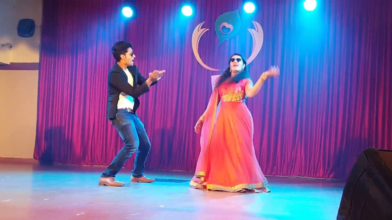 Chura Ke Dil Mera | Chod Do Anchal | Kaala Chasma Couple Dance - YouTube