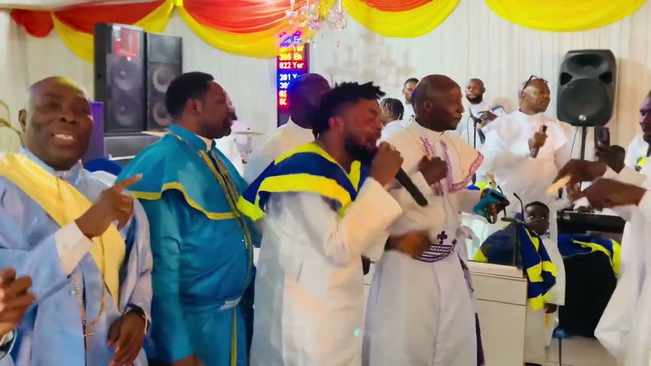 Kaysliky performing at the 27th Adult harvest. 