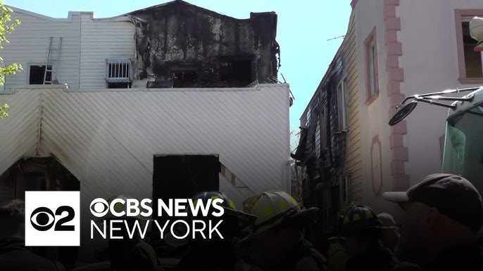 6 Firefighters Hurt Battling Brooklyn Blaze