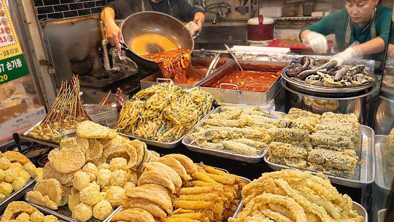 하루 30판씩 팔리는 떡볶이?! 아침부터 줄서서 먹는? 소문난 시장 분식 맛집! 떡볶이,튀김,어묵,순대,김밥/ Spicy Rice Cake Tteokbokki-Korean Food