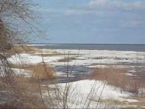 Scenic images of spring as it arrives to the northern Lake Michigan shoreline. Filmed in Door & Kewaunee counties, Wisconsin.