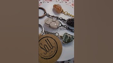 Simple Keychain Wrap 🔥 #diy #diycraft #diycrafts #5mincrafts #5minutecrafts #wireart #wirewrap