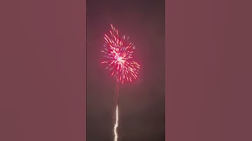 12 shot rack @PYROBOOM #shorts #pyroaddicts #4thofjuly #eastcoast #fireworks #loud #salute